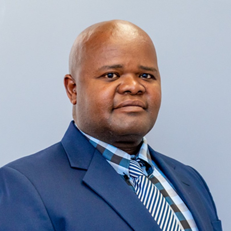 Photo of Mr Samuel Mandla MCHUNU, candidate